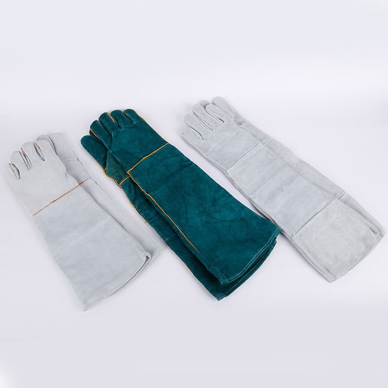 Manufacturer Extended Thickened Double-Layer Labor Protection Thermal Insulation Welder Connection Heat Insulation Anti-Snake and Mink Bite Gloves