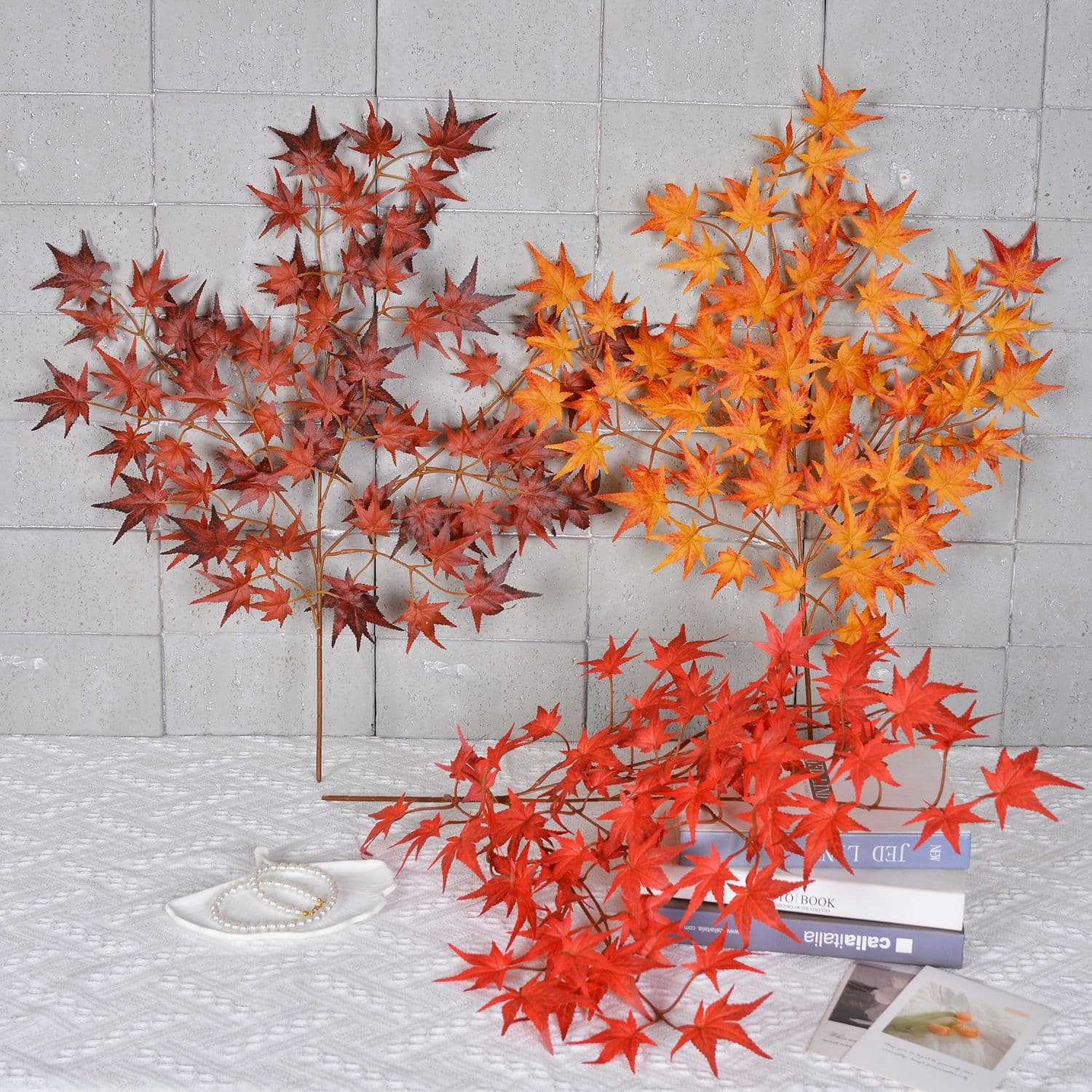 Simulated maple leaves, maple leaves, green plants, chicken claw branches, fake leaves, simulated red maple leaves, large cuttings and flower materials for landscaping