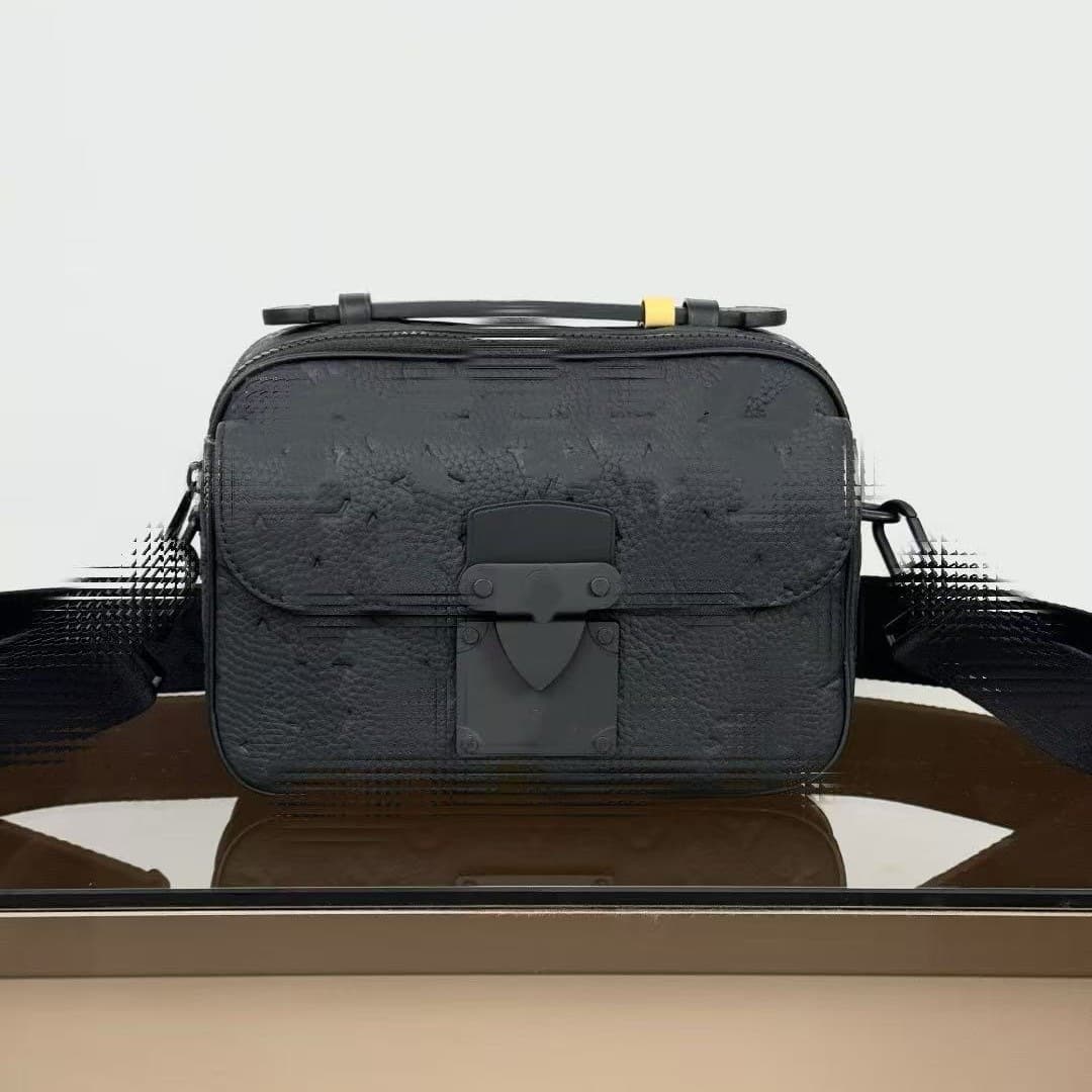 Cross-Border Men's Streetwear 2026 Crossbody Bag, Fashion New Style Shoulder Bag, Trendy Versatile Sling Bag for Men