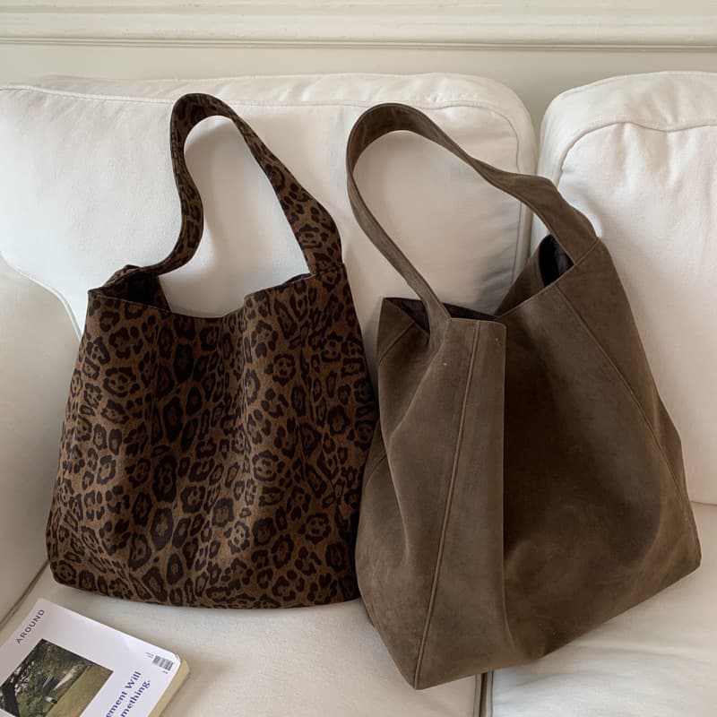 2025 Early Autumn New Niche Design Shoulder Bag Woolen Fabric Tote Bag Trendy Personality Simple Women's Bag