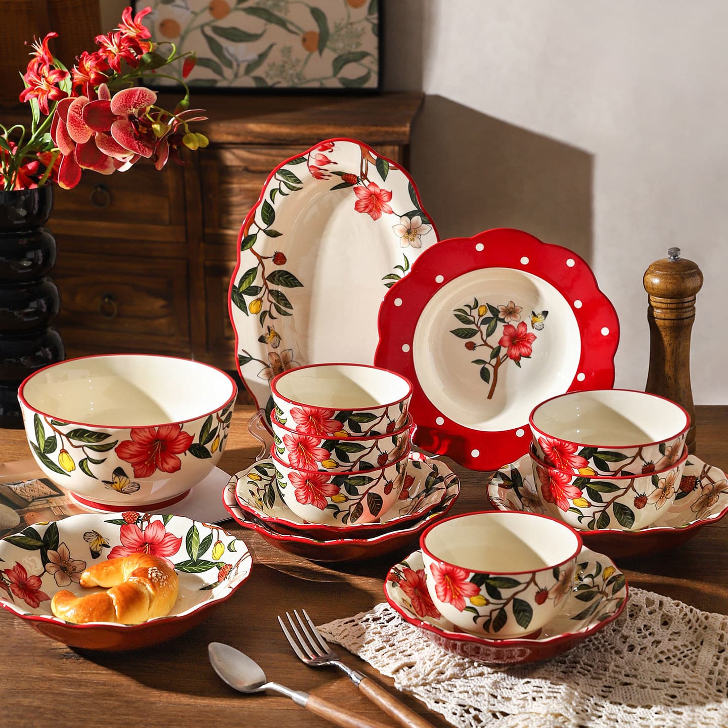 Vintage Bowl and Plate Set Underglaze Color Instant Noodle Bowl Household Bowl Plate Soup Bowl Noodle Bowl Premium Ceramic Tableware Dinner Plate