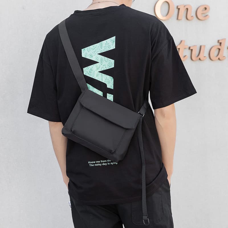 Trendy Messenger Bag for Men Crossbody Shoulder Bag Hong Kong Style Hip Hop Crossbody Bag Student Street Fashion Small Bag for Men