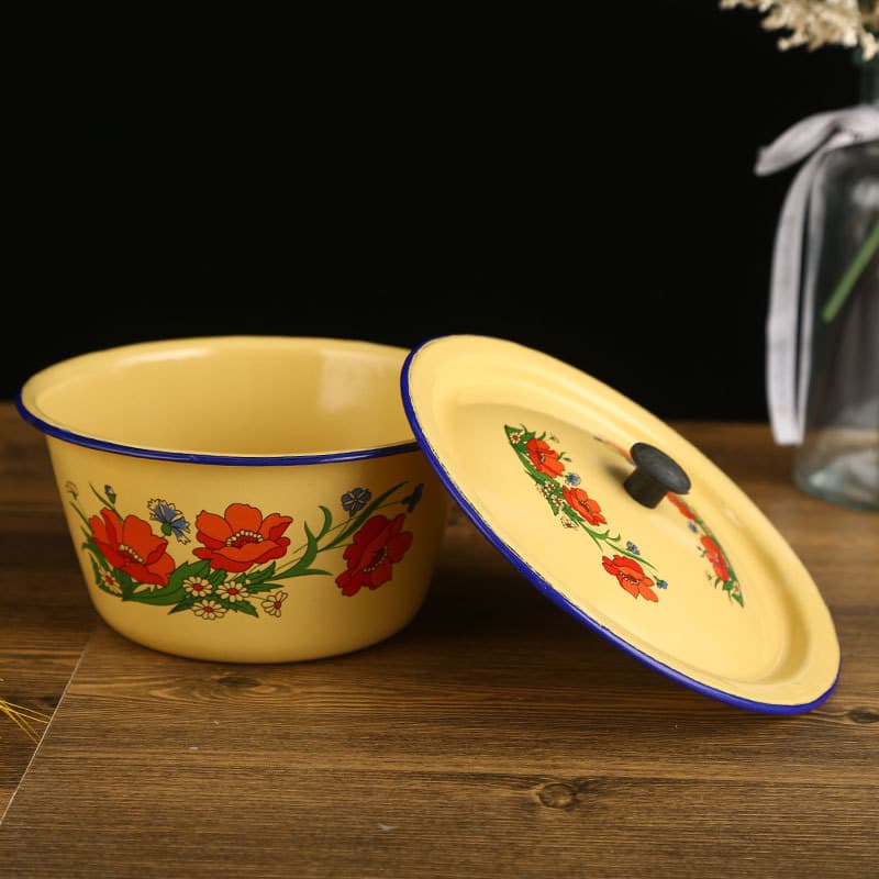 Vintage lidded enamel deep soup pot, nostalgic classic cake bowl, flat-bottomed bowl for egg beating, festive gift box