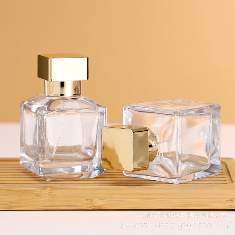 Perfume Refillable Bottle with Spray Nozzle, Transparent Glass, Snap-On Cap, 70ml Square Glass Perfume Spray Bottle