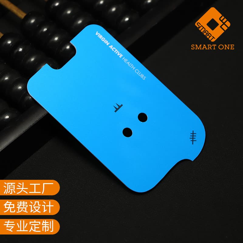 One-core PVC irregular-shaped card, free of molding fees, for exhibitions, hotels, amusement parks, and other similar cards.