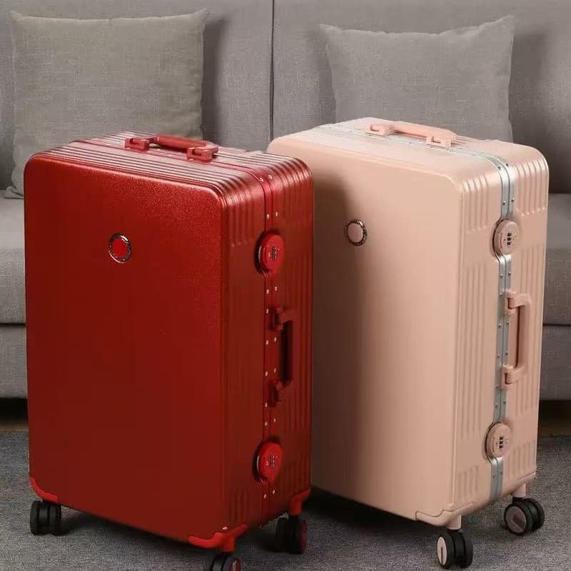 2025 New Luggage Suitcase for Women and Men, High Appearance Travel Case for Students, 24 Inch Universal Wheel Password Lock