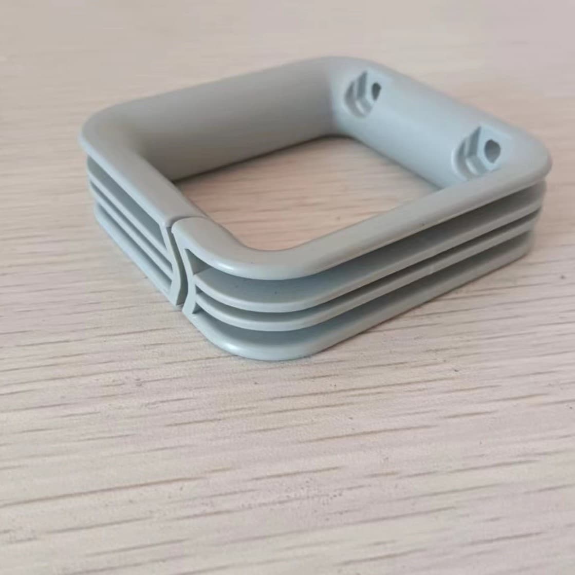 Cabinet cable management rings, plastic cable management rings, square, positioning coil, plastic accessories for fiber optic communication equipment.