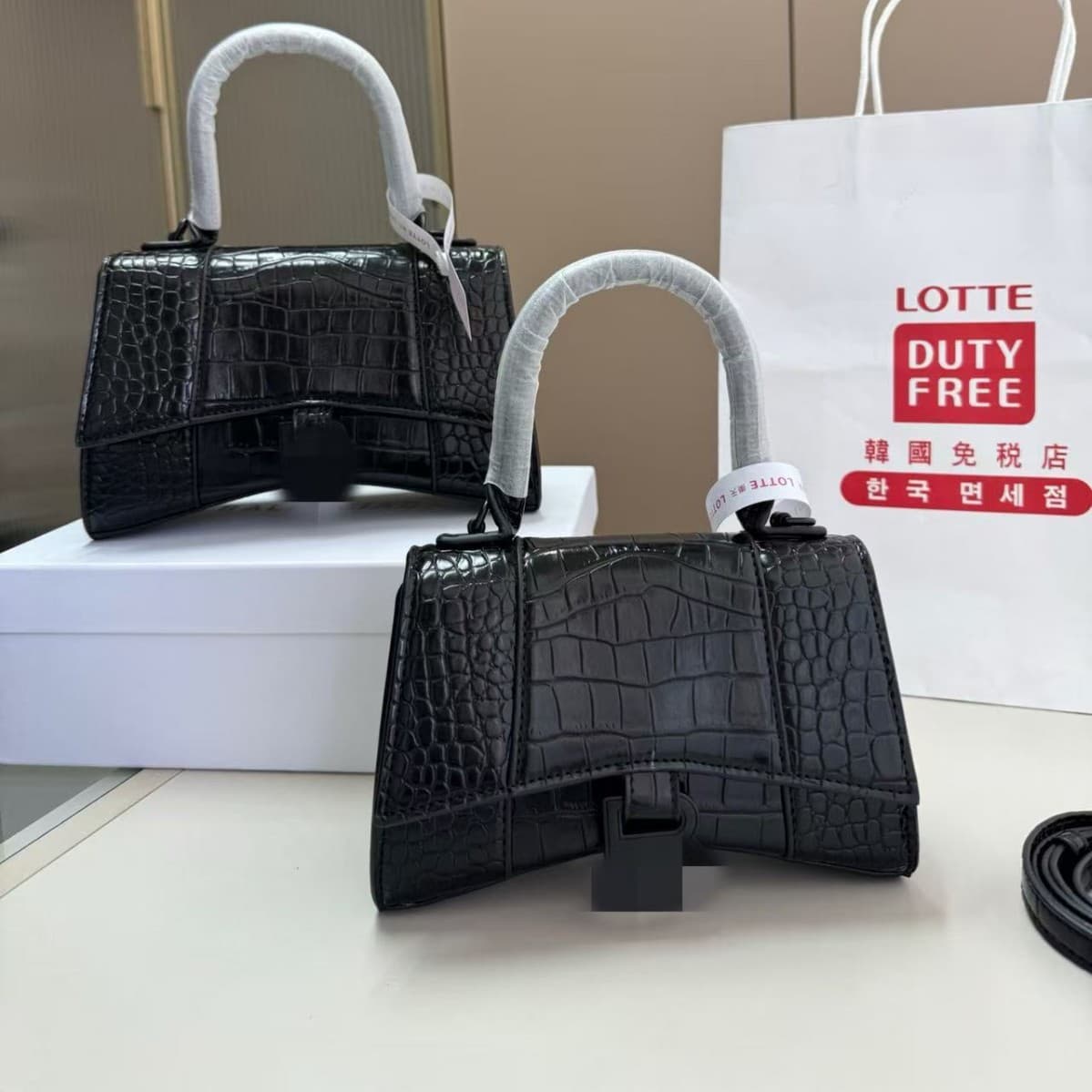 B Crocodile Texture Hourglass Bag Same Style New Trendy Fashion Versatile Shoulder Handbag Crossbody Tote for Women