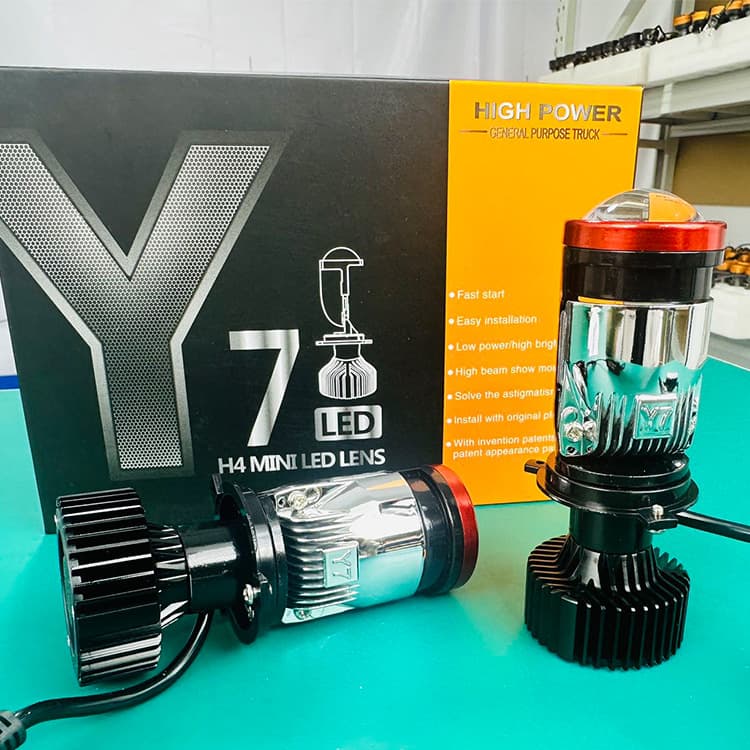 Cross-border Y7 Car LED Headlight with Lens Modification Super Bright Focused High Power Far and Near Integrated Laser Headlight