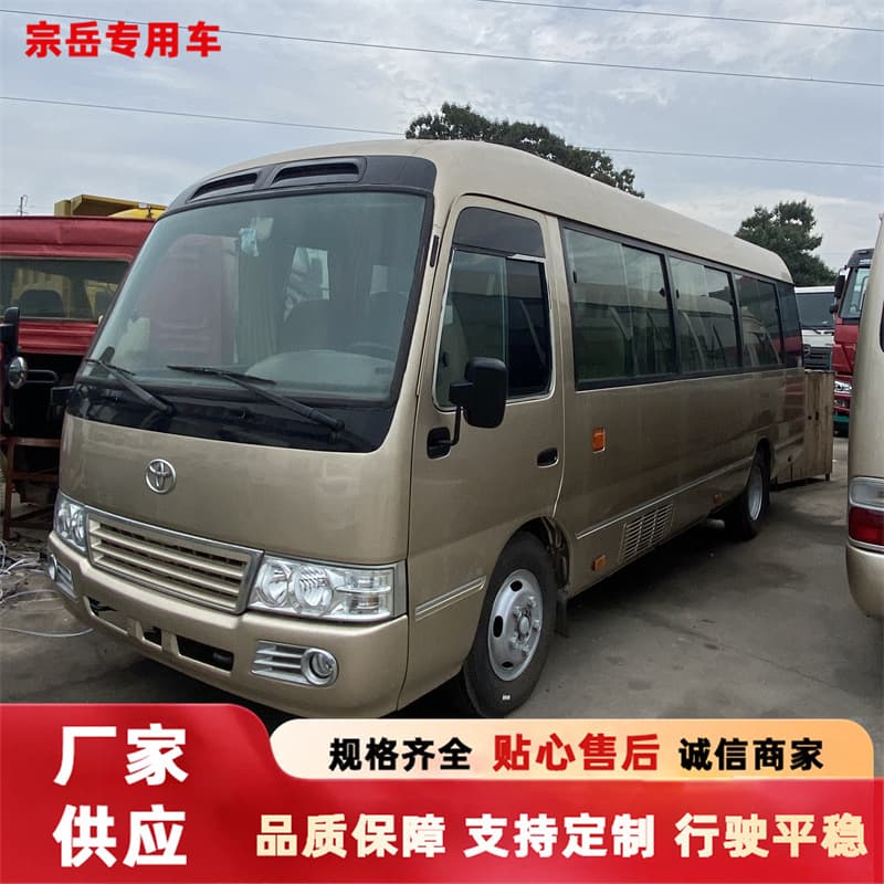 Export medium bus, cross-border export used refurbished Toyota Coaster diesel version, minibus