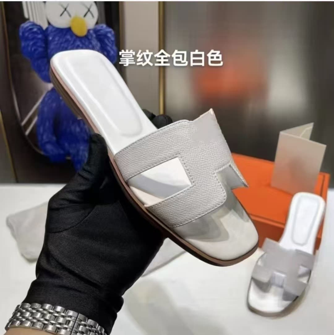 H Brand Classic Export Style Women's Slippers, Palm Print Sheep Grain Patent Leather Full Coverage One-Band Flat Casual Sandals
