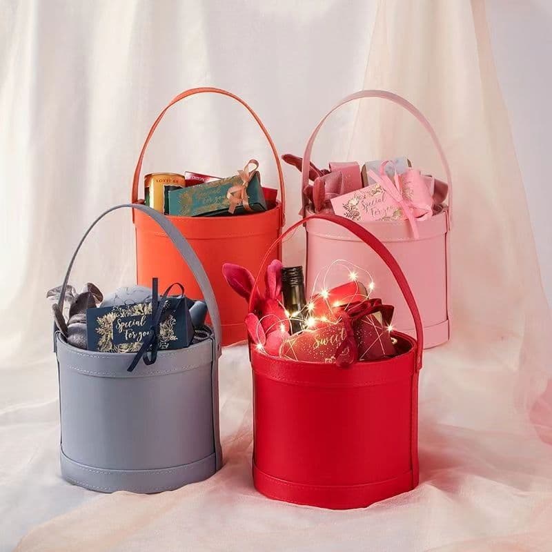 Handheld Leather Hug Bucket Flower Box Round Flower Tube Gift Box for Wedding Birthday Empty Box Floral Gift