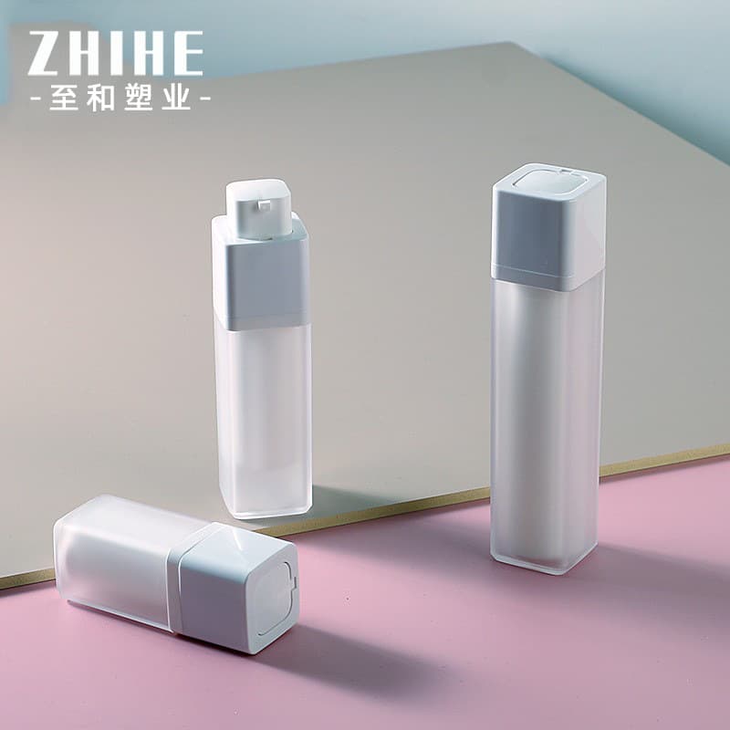 Cosmetic Square Rotating Vacuum Bottle 15/30ML Frosted Press Pump Lotion Bottle 50ML Cream Serum Refill Bottle