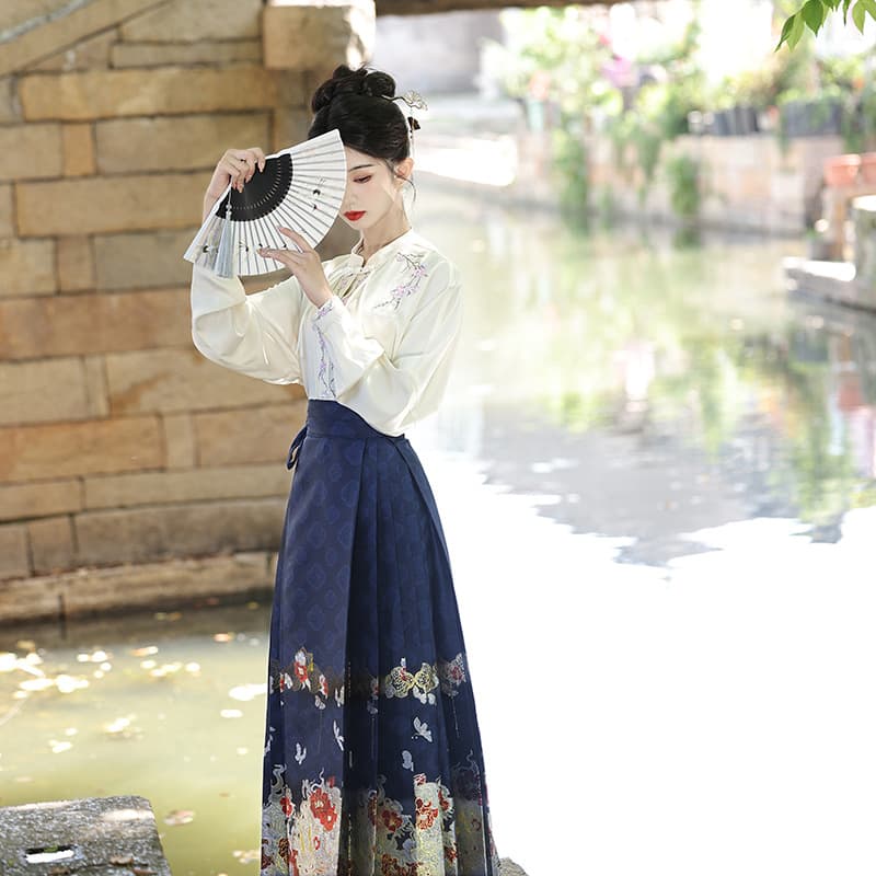 Heavy-duty Brocade Woven Gold National Style Hanfu Ming-style Horse-Face Skirt Set Women's 2025 New Engagement Red Attire