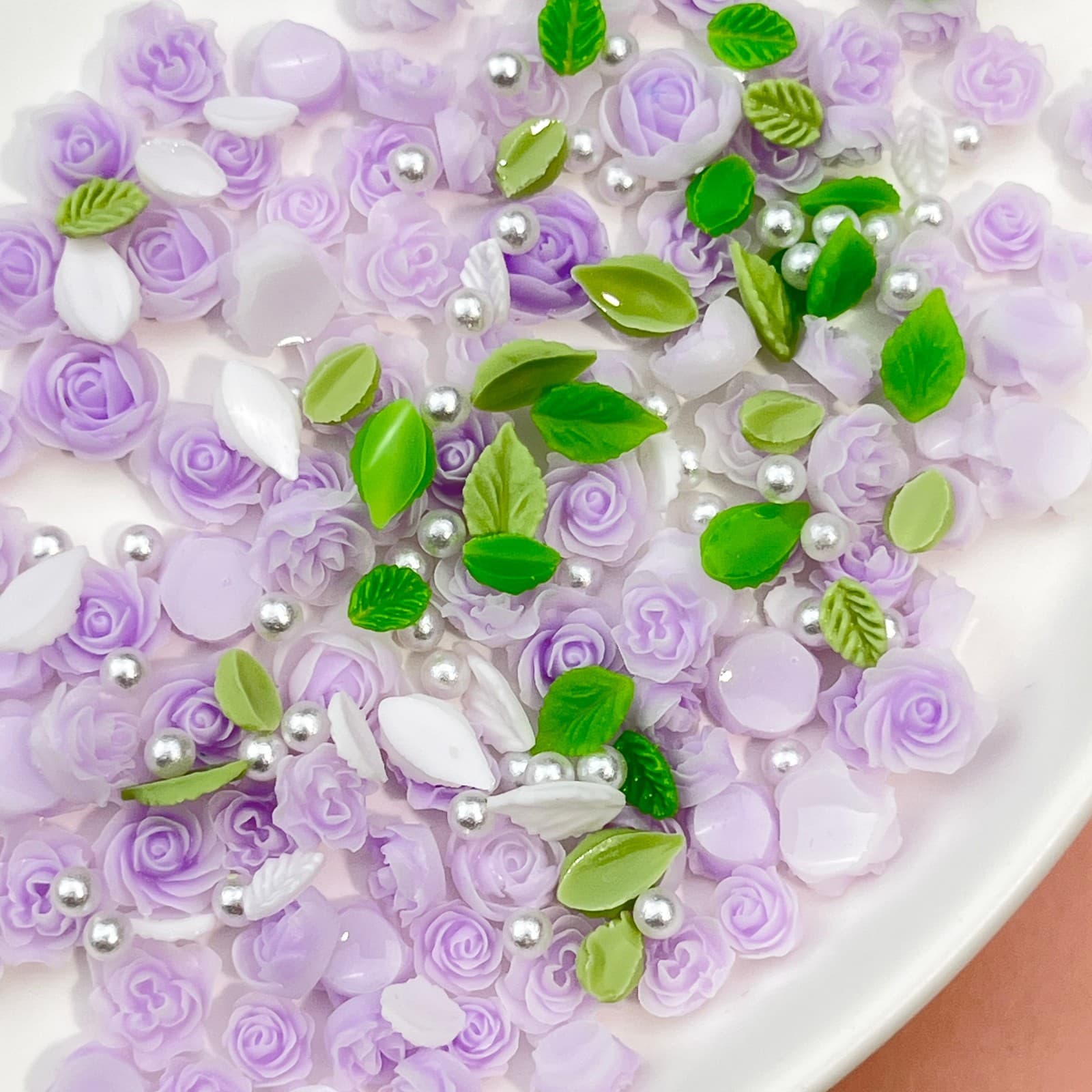 Small fresh rose flowers diy resin material package soft rubber rose leaves wear armor car ornaments accessories