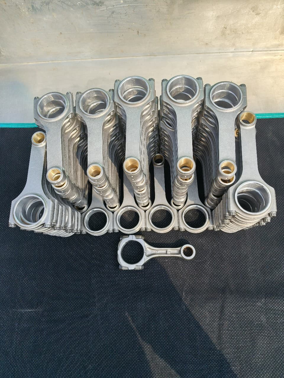 Ej20 Forged Connecting Rod, Oe Number Ej20~Ej22~Ej25, Reinforced Forged Connecting Rod, Can Support Thousands of Horsepower