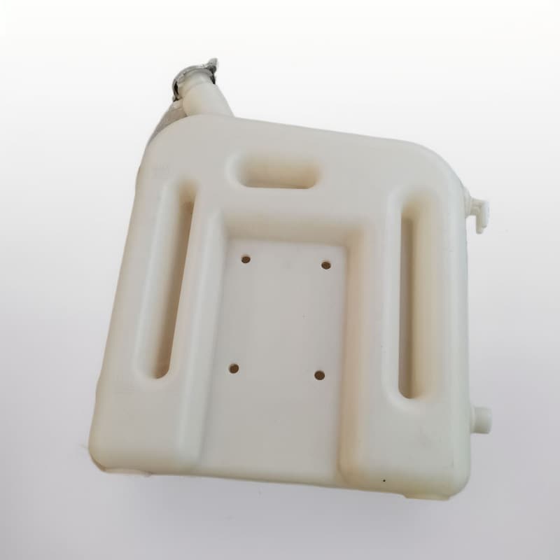 Various vehicle auxiliary water tanks, Hualing heavy truck auxiliary water tank