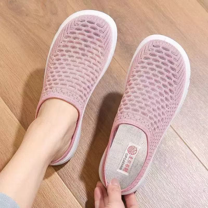 Old Beijing Cloth Shoes, Mom's Slippers, New Summer Outdoor Soft-Soled Non-Slip Sandals for Elderly Women