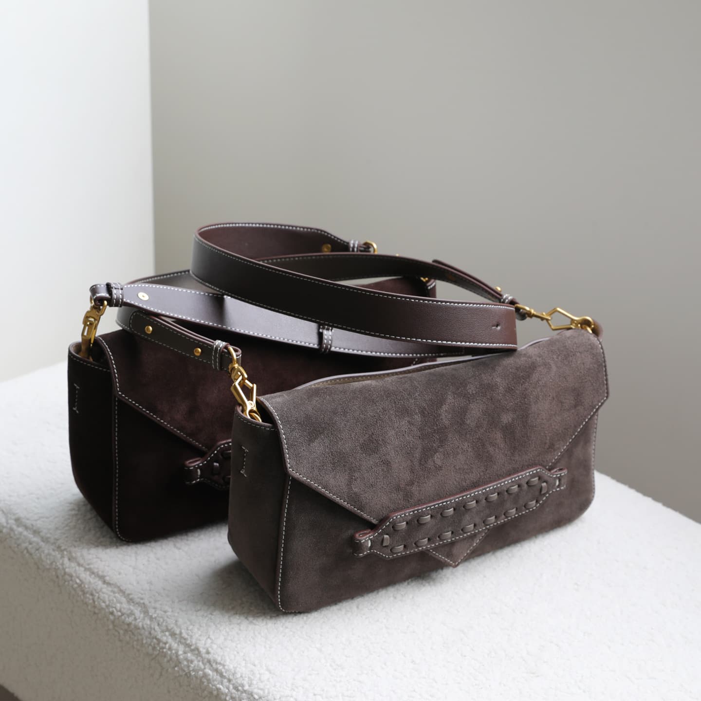 2025 Autumn/Winter New Niche Simple Suede Leather Envelope Bag Retro Shoulder Crossbody Genuine Leather Women's Bag