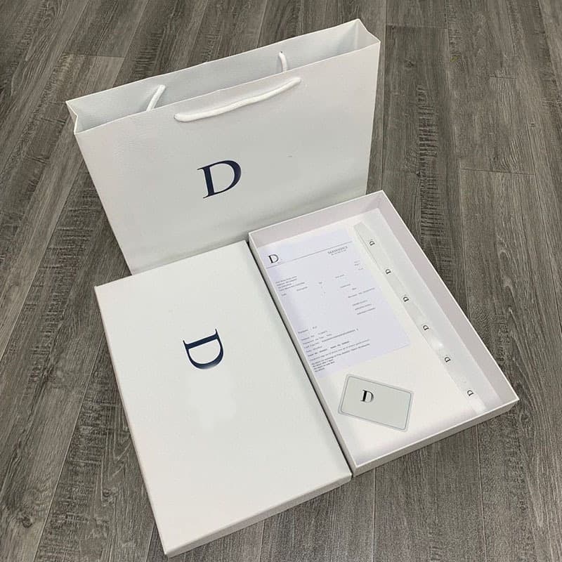 Benchmark Gift Box Winter New Style Gift Box Packaging Scarf Silk Heaven and Earth Cover Box Handheld Bag Matching Letter Design