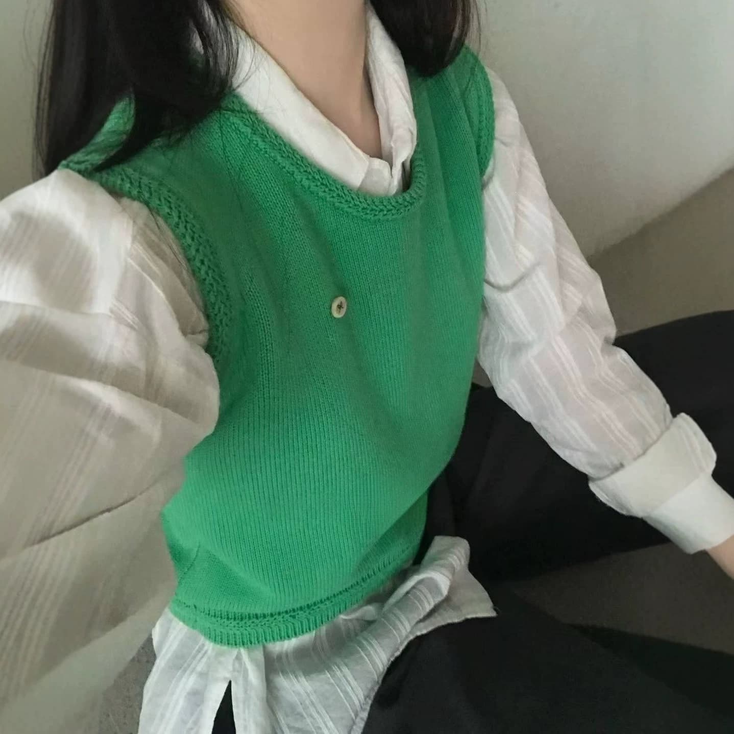 Korean Gentle Style Solid Color Knit Vest for Women, Autumn Layering Outerwear Round Neck Loose Sleeveless Sweater Vest