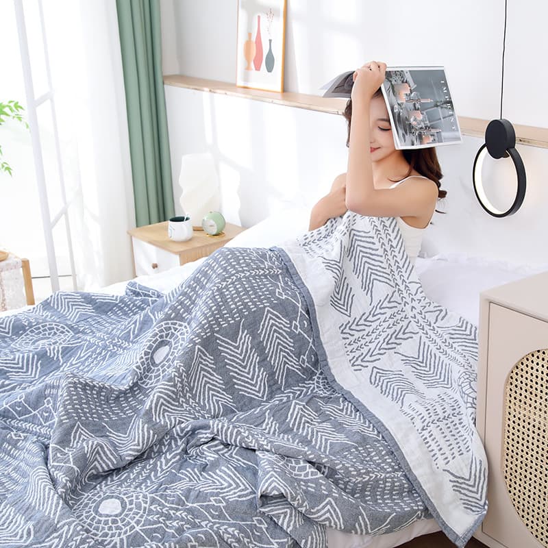 Category A three-layer gauze pure cotton towel blanket, summer blanket, office nap blanket, air conditioner cover, bed cover.
