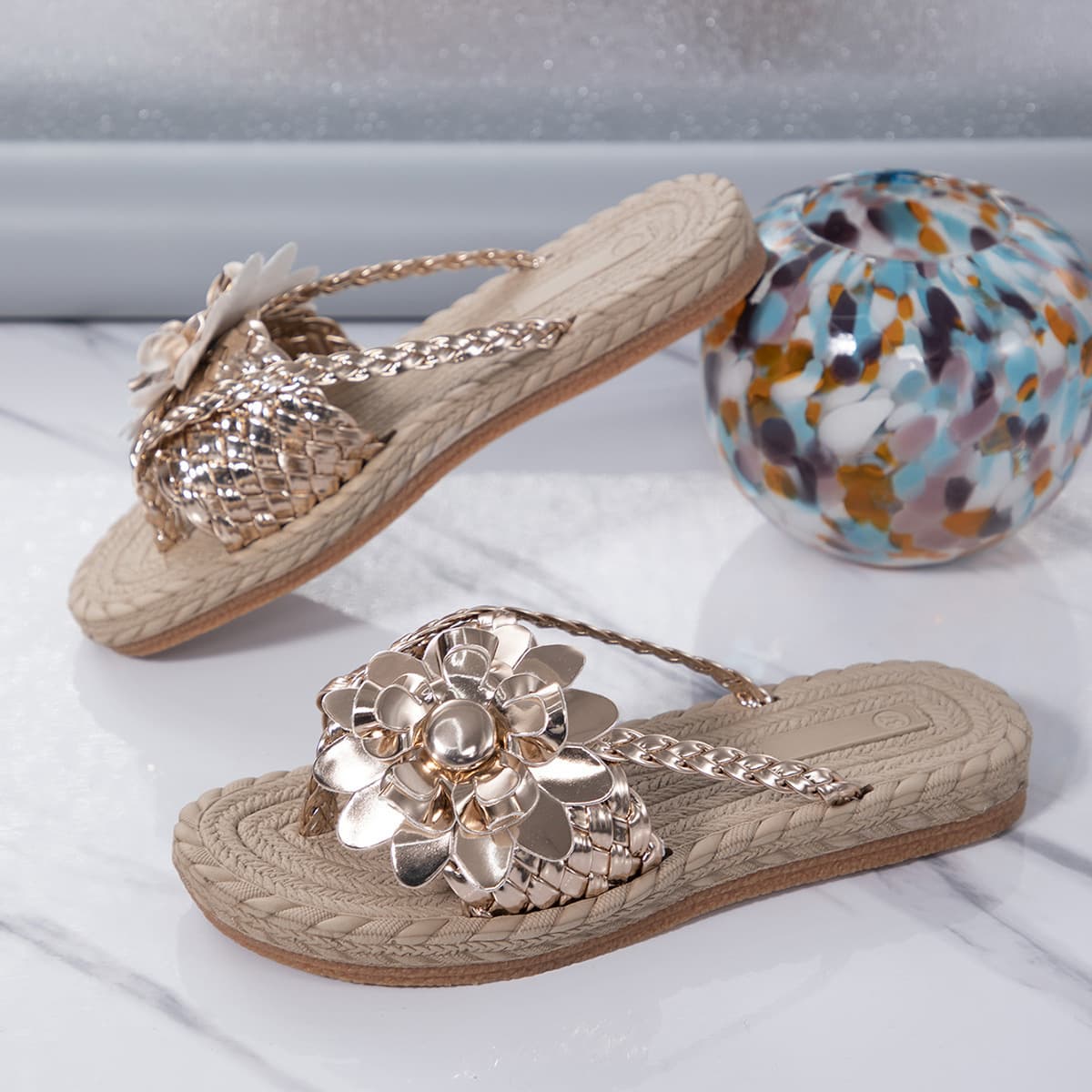 European and American 2025 summer new flower flat sandals large size sandals women's flip-flops colorful woven beach slippers
