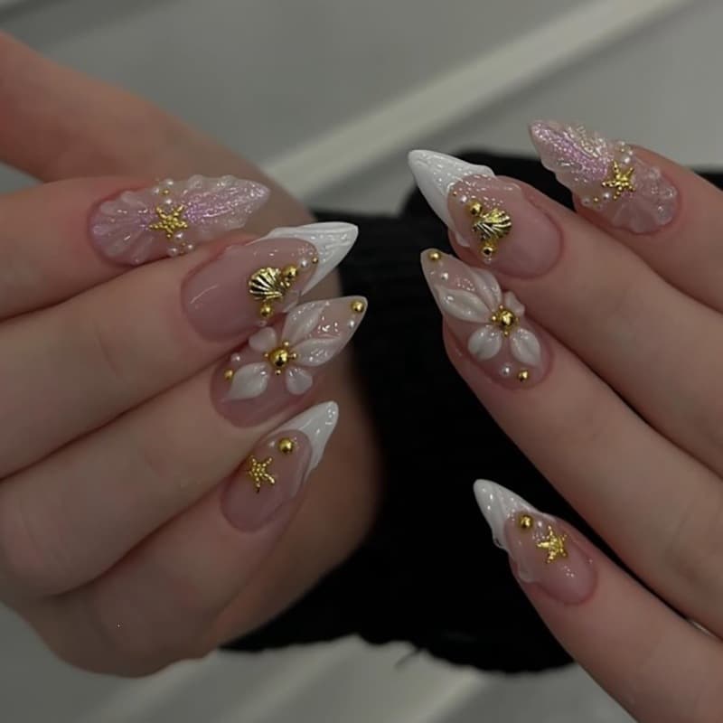 European American Overseas Hot Selling Summer Style 3D Floral Press-On Nails Nail Tips Short Almond False Nails
