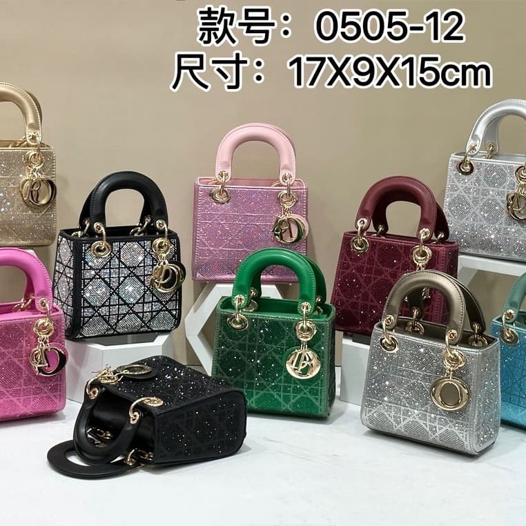 2026 new diamond-encrusted Princess Diana bag, hand-held crossbody bag, party bag, rhombus fashionable rhinestone popular shoulder bag