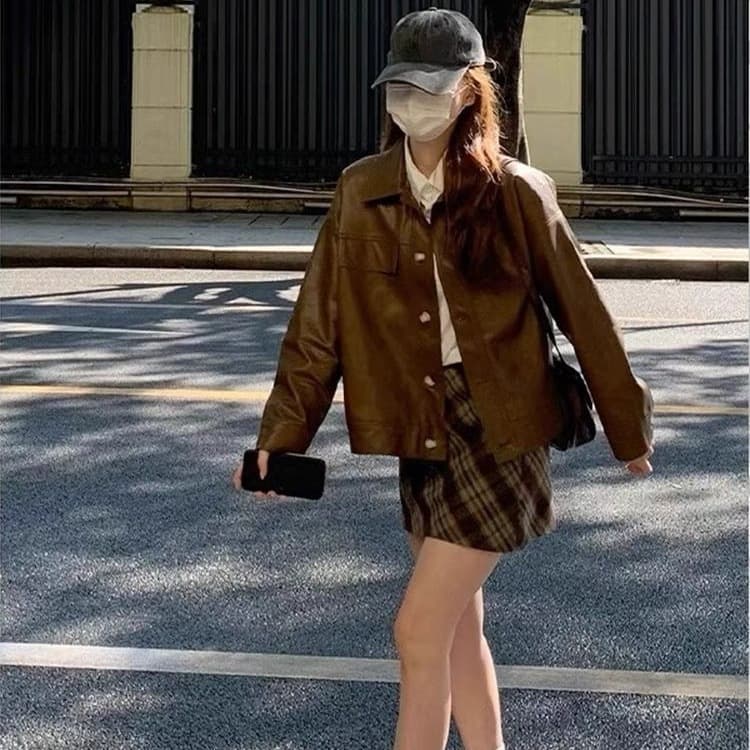 American Retro Brown Leather Jacket Short Coat Fall 2025 New Women's Motorcycle Style for Petite