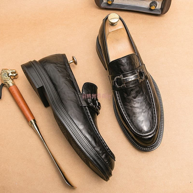 New men's loafers, British style, casual slip-on leather shoes, breathable, suitable for young hairstylists and formal wear.
