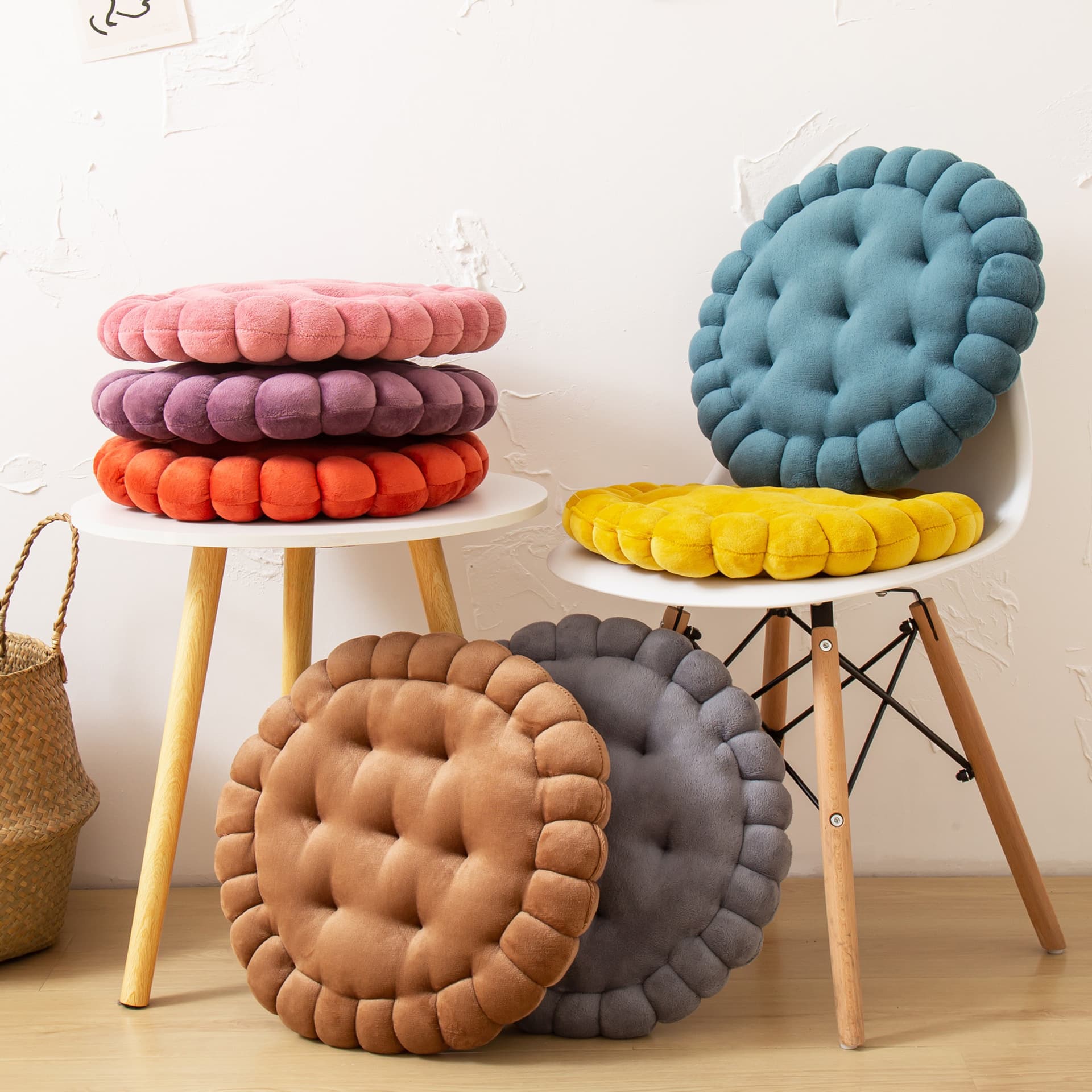 Round Milk Velvet Cushion with High-Elasticity Pearl Cotton Seat Pad, Office Cushion Tatami Window Sill Mat