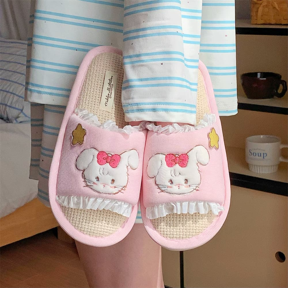 Girly Mikko Collaboration One-Strap All-Season Cotton and Linen Slippers with High Heels, Sweet and Cute Cartoon Design for Spring and Summer Indoor Use