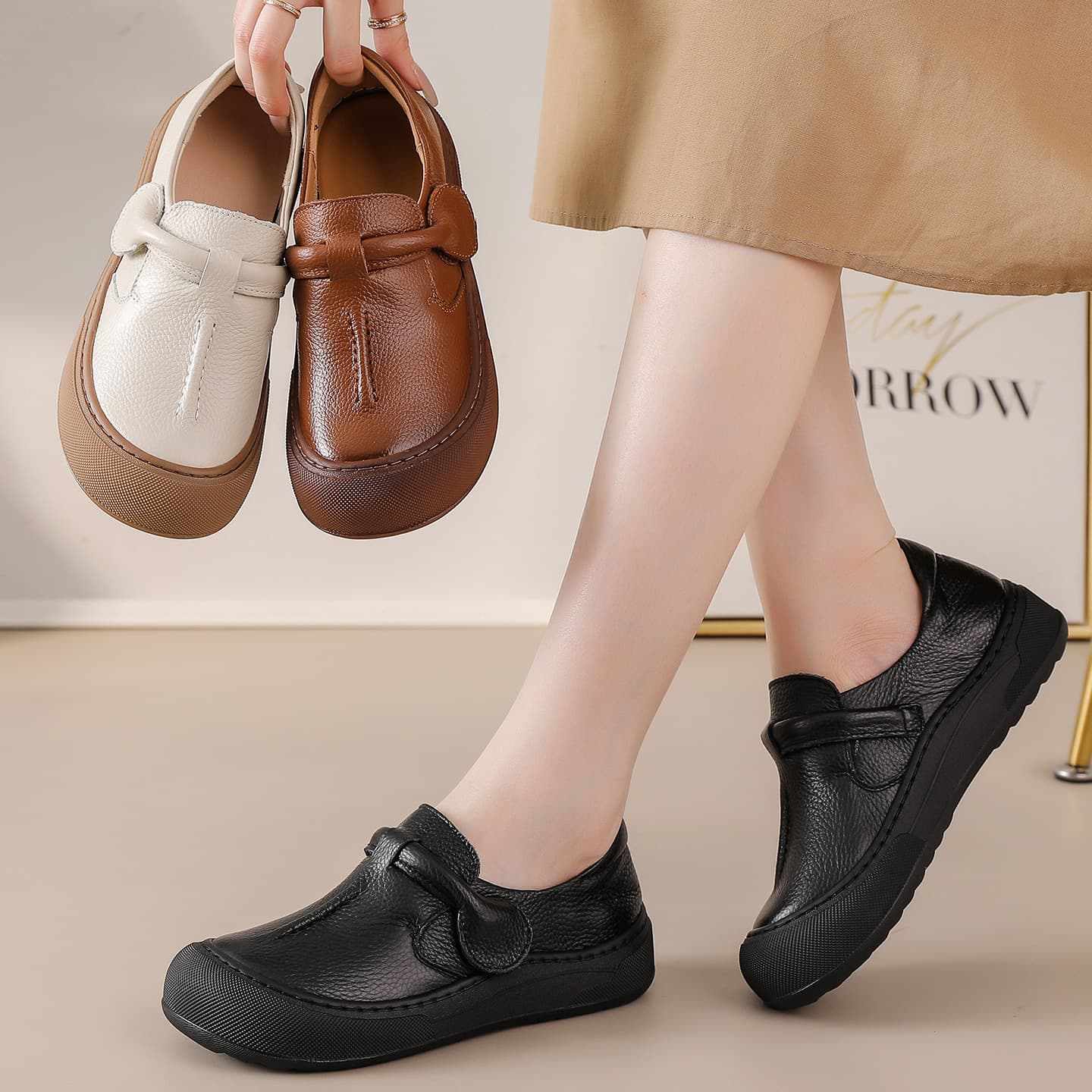 Comfortable Soft Bottom Genuine Leather Shoes for Women Retro Flat Footwear Suitable for Middle-Aged And Elderly People