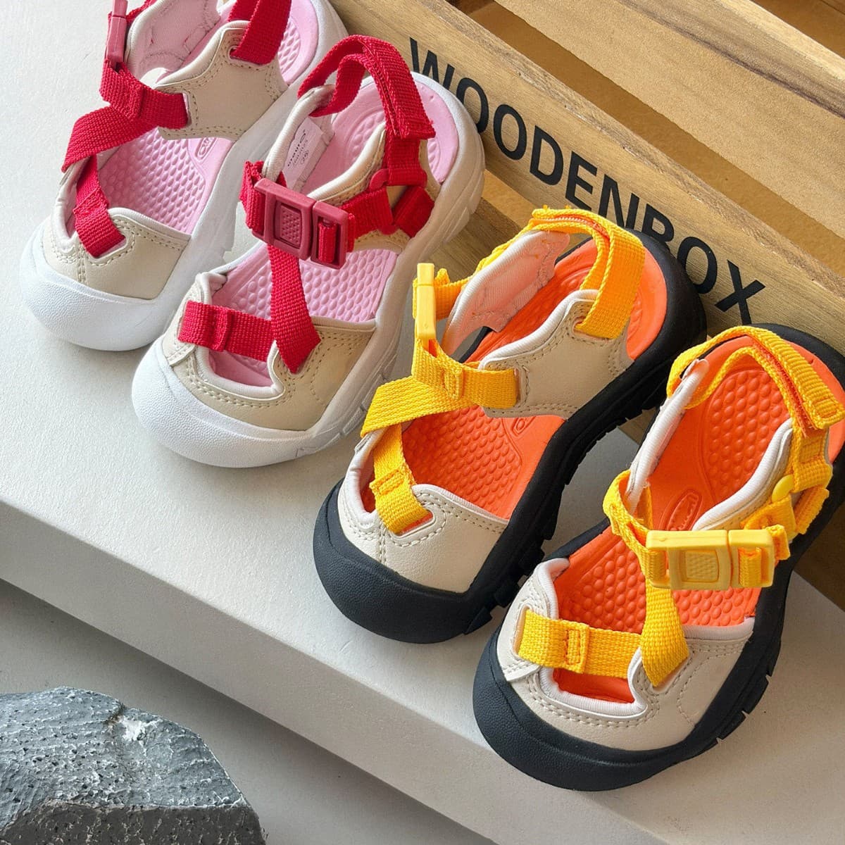 Boys and Girls Contrast Webbing Sandals, 2026 Summer New Design, Toe-Cap Anti-Collision, Breathable Soft Sole Children's Sandals