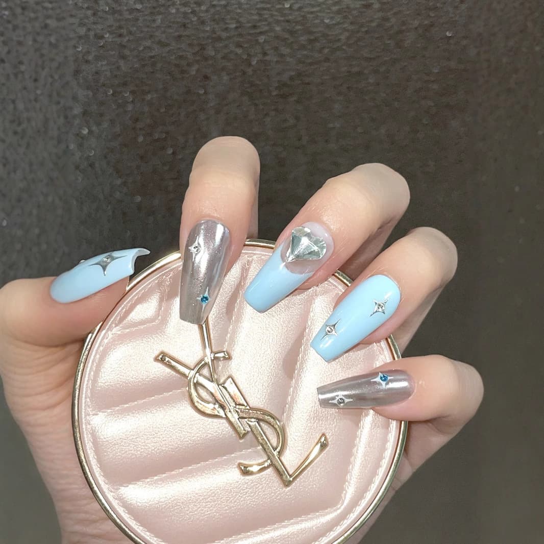 [Original Real Shot] Handmade Press-On Nails Viral Best-Seller Nail Tips Silver-Blue Glitter Heart Rhinestone Star Shine
