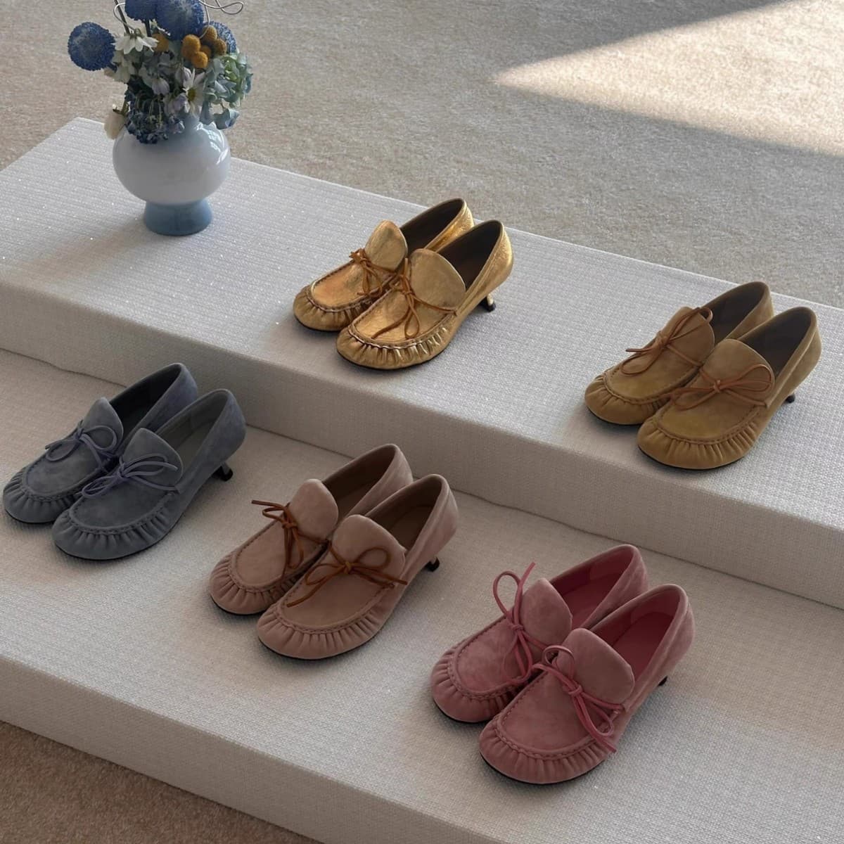 [In Stock] Korean Style Leather Shoes with Pleated Lace-Up Bow High Heels for Women, Kitten Heel Loafers with Unique Design