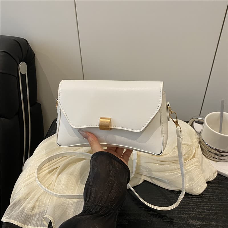 2025 New Trendy Baguette Bag for Women Vintage Handbag Underarm Bag Stylish Crossbody Shoulder Bag