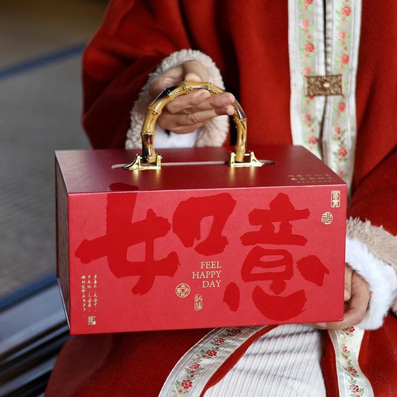 New high-end portable 2025 New Year packaging box empty box high-end Snake Year gift box baking biscuits candy New Year goods