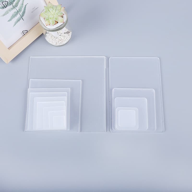 High-transparency acrylic sheet material for DIY refrigerator magnets, 3mm square, customizable size and shape.