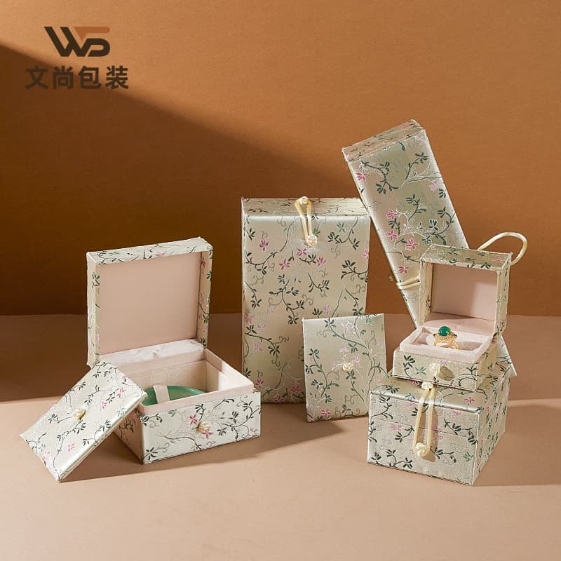 Plate buckle embroidered national style jade jewelry box jade bracelet pendant bracelet box jewelry necklace box packaging storage box