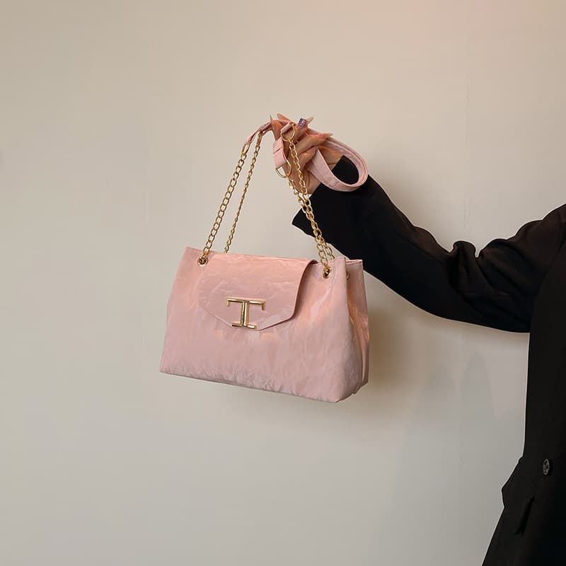 Textured bag for women 2025 new chain fashion large-capacity shoulder bag for women small fragrance casual shoulder tote bag