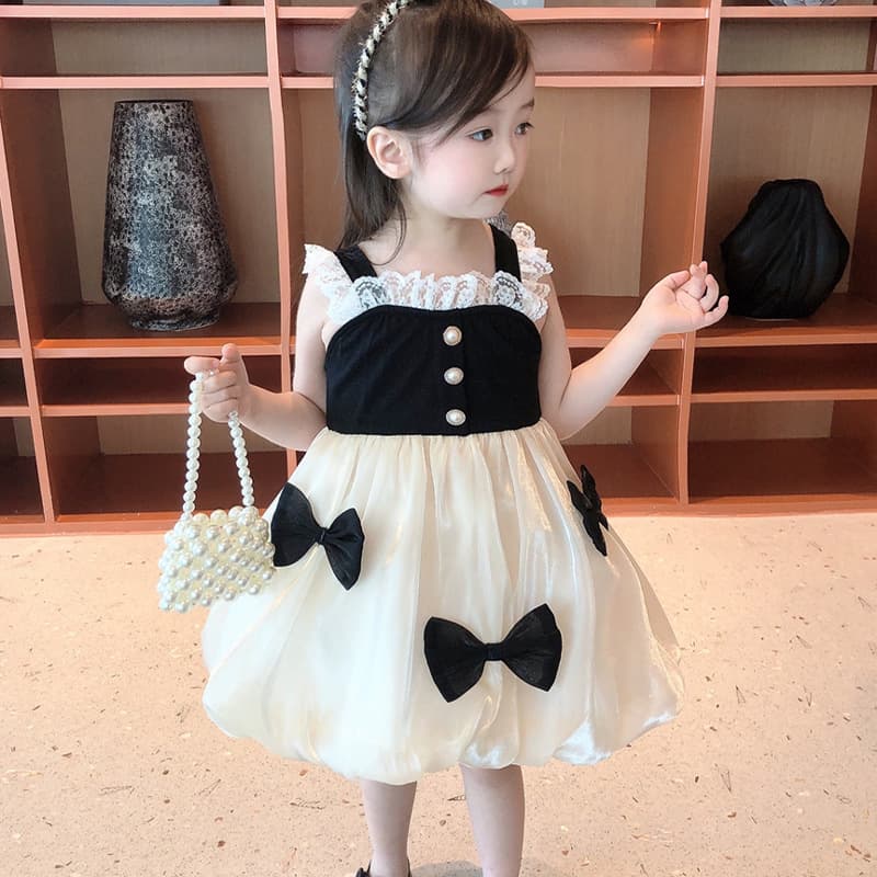 Girls suspender skirt baby skirt summer style internet celebrity Korean style children's clothing little princess bow girl's one-year-old dress