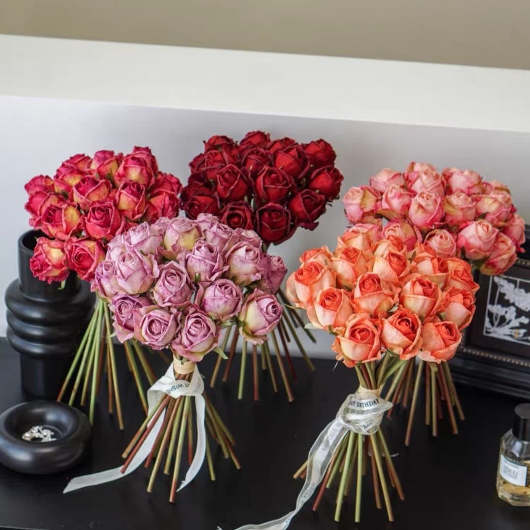 Vintage Angola Red Burnt-Edge Rose Artificial Flower Bouquet Table Centerpiece Hand Bouquet DIY Flower Material
