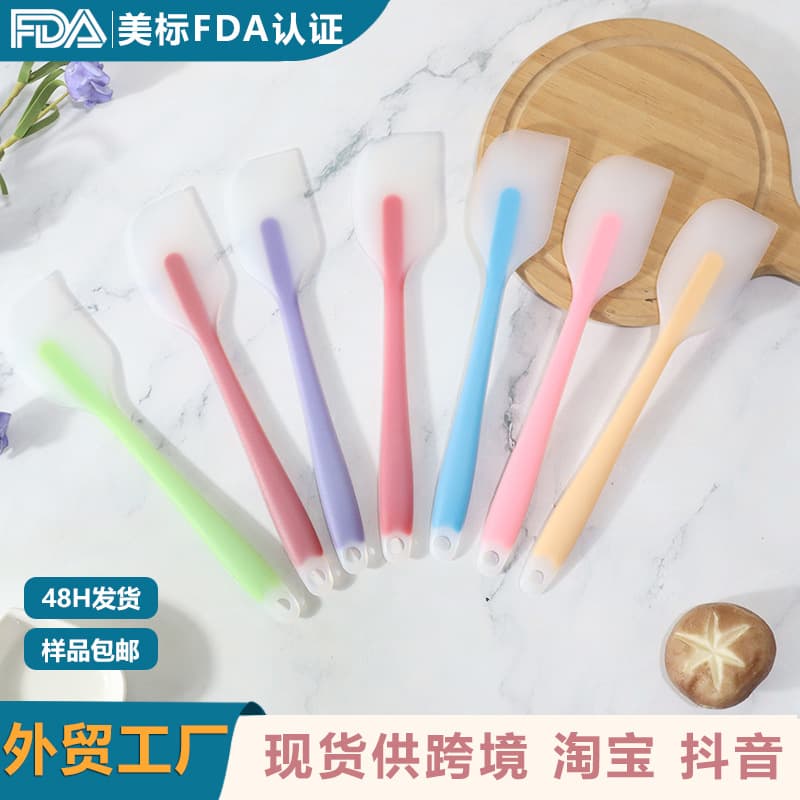 Small Silicone Baking Scraper Cream Knife Transparent Kitchen Tools for Home Use Silicone Scraper Modern Simple Style