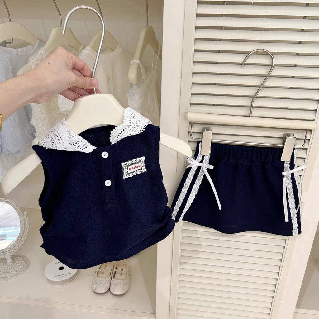 Hot Girl Summer Suit 2026 Spliced Lace Sleeveless Hooded Top Short Skirt Children's Fashionable Two-piece Set