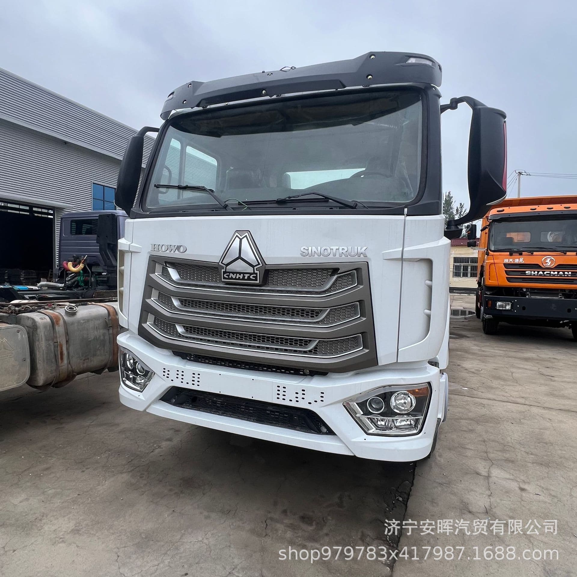 Cross-border supply foreign trade export factory direct sales Sinotruk Howo 6x4 tractor, available vehicles for sale