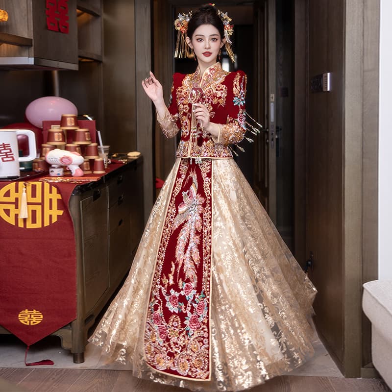 Color-blocked Xiuhe wedding dress, 2025 new style for petite brides, new Chinese style dragon and phoenix gown, plus size heavy embroidery.