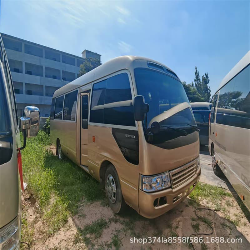 Exported to Guinea, Used Toyota Coaster 23-Seater Luxury Bus, Euro 3 Toyota Hiace Bus