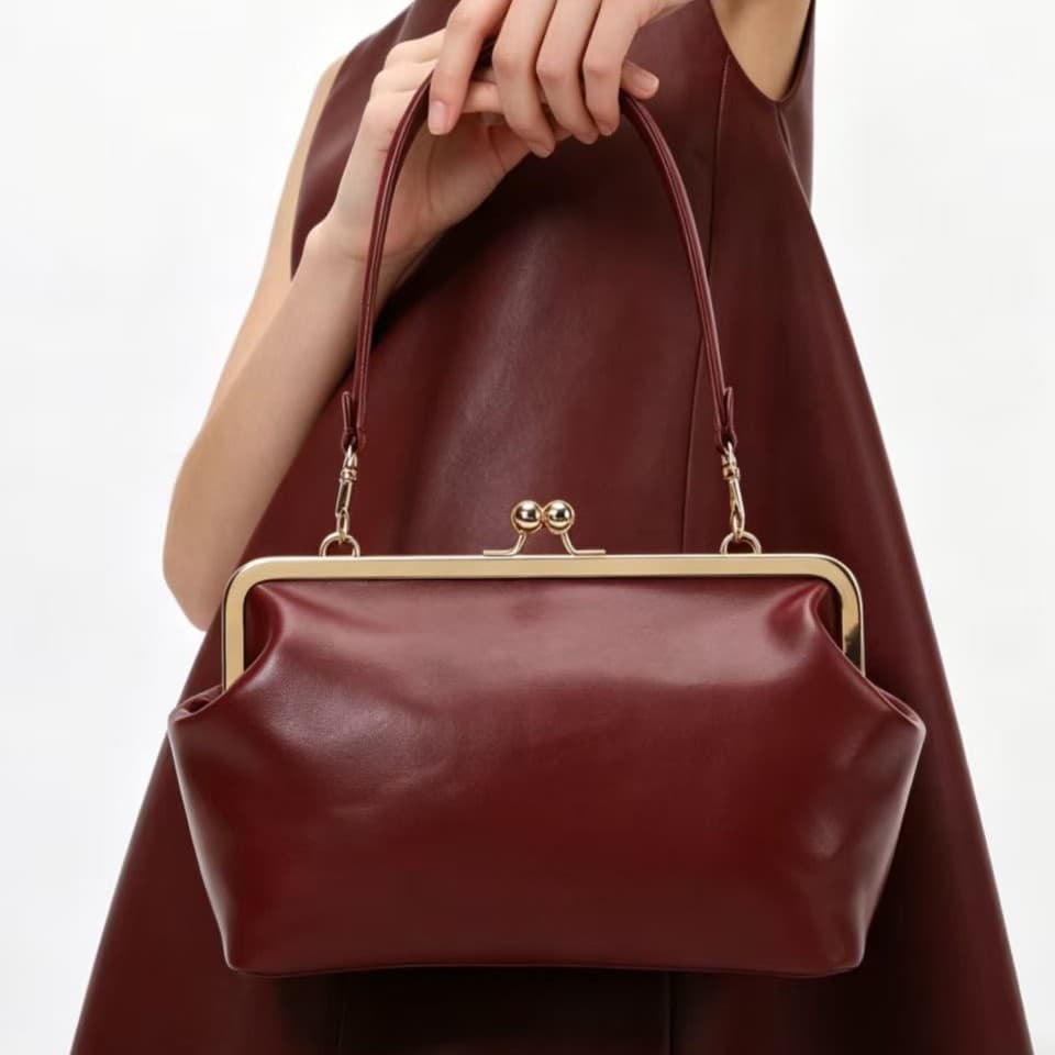 European and American light luxury fashion niche design clip bag casual versatile large capacity handbag trendy shoulder bag for women